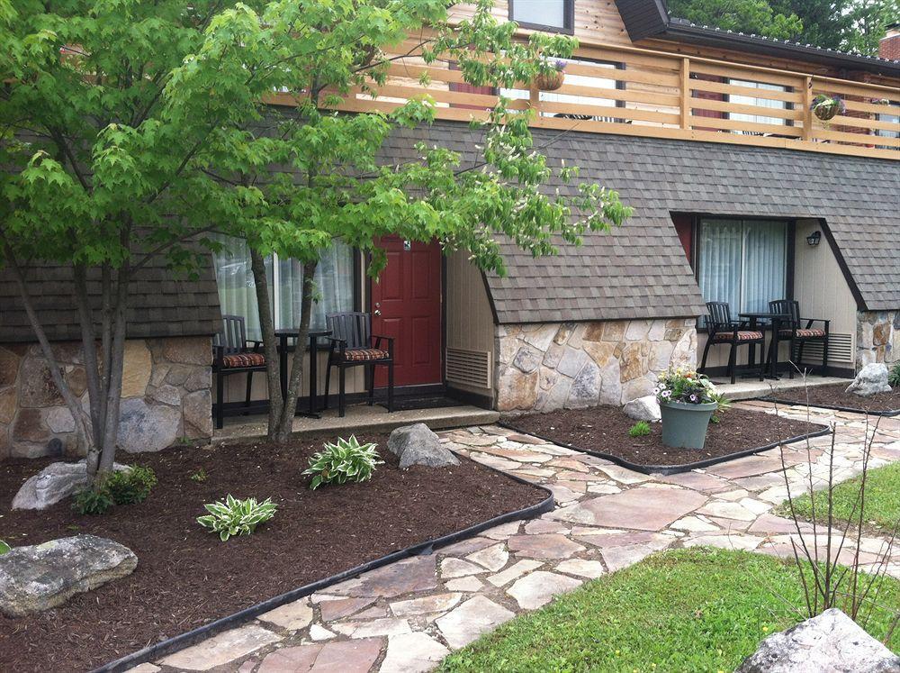 Inn At Deep Creek Oakland Екстериор снимка
