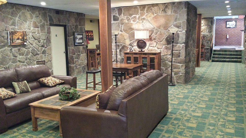Inn At Deep Creek Oakland Екстериор снимка