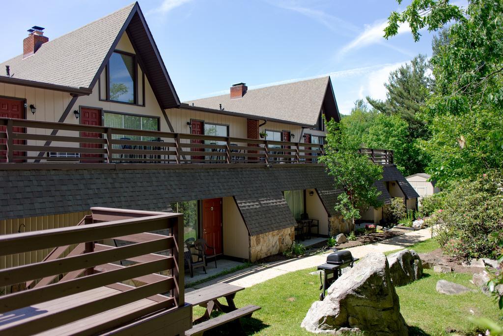 Inn At Deep Creek Oakland Екстериор снимка