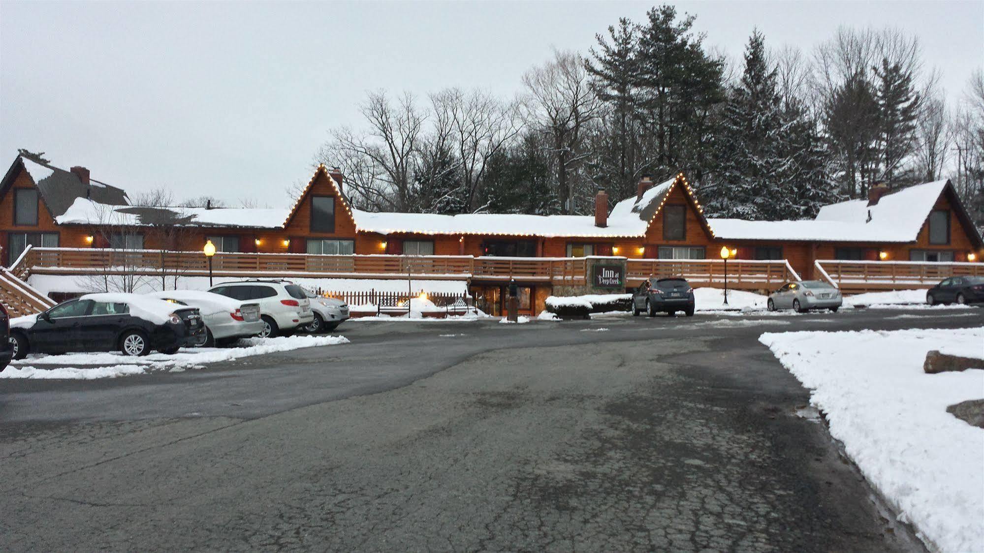 Inn At Deep Creek Oakland Екстериор снимка