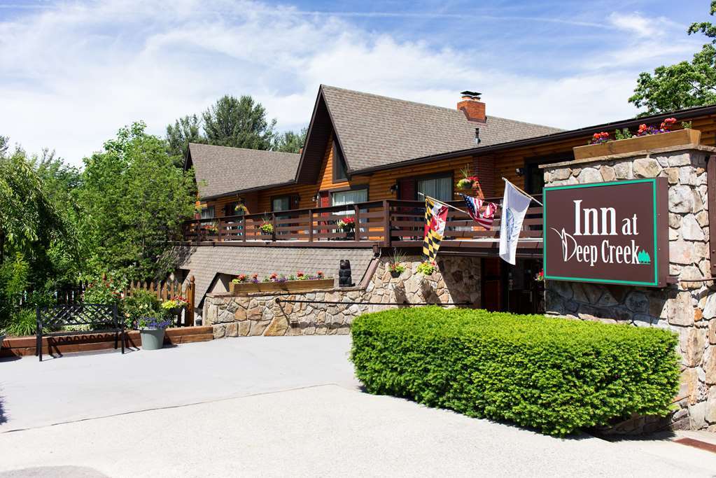 Inn At Deep Creek Oakland Екстериор снимка